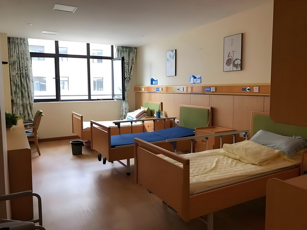 细节藏不住爱！白敬亭晒家意外暴露恋情？